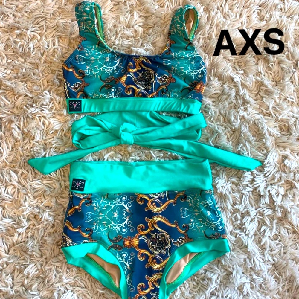 Kandi Kouture 2 piece set